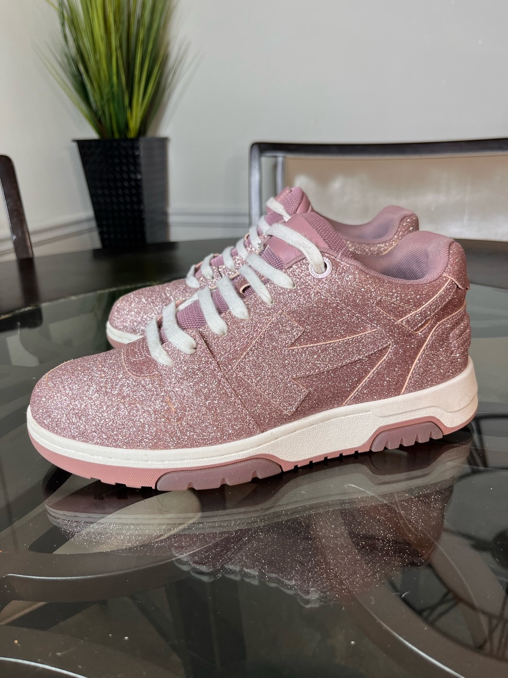 Off-White Out Of The Office Pink Glitter Women’s Sz 11